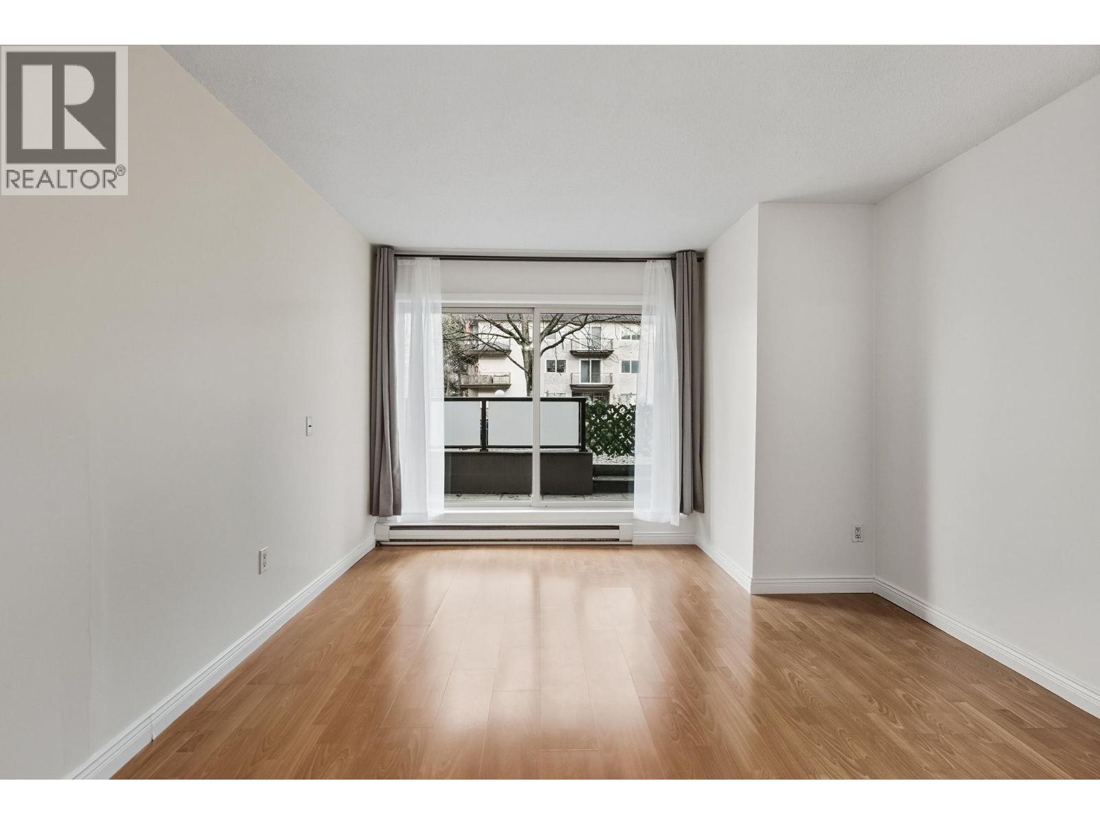 101 1864 Frances Street, Vancouver, British Columbia  V5L 1Z7 - Photo 3 - R3086051