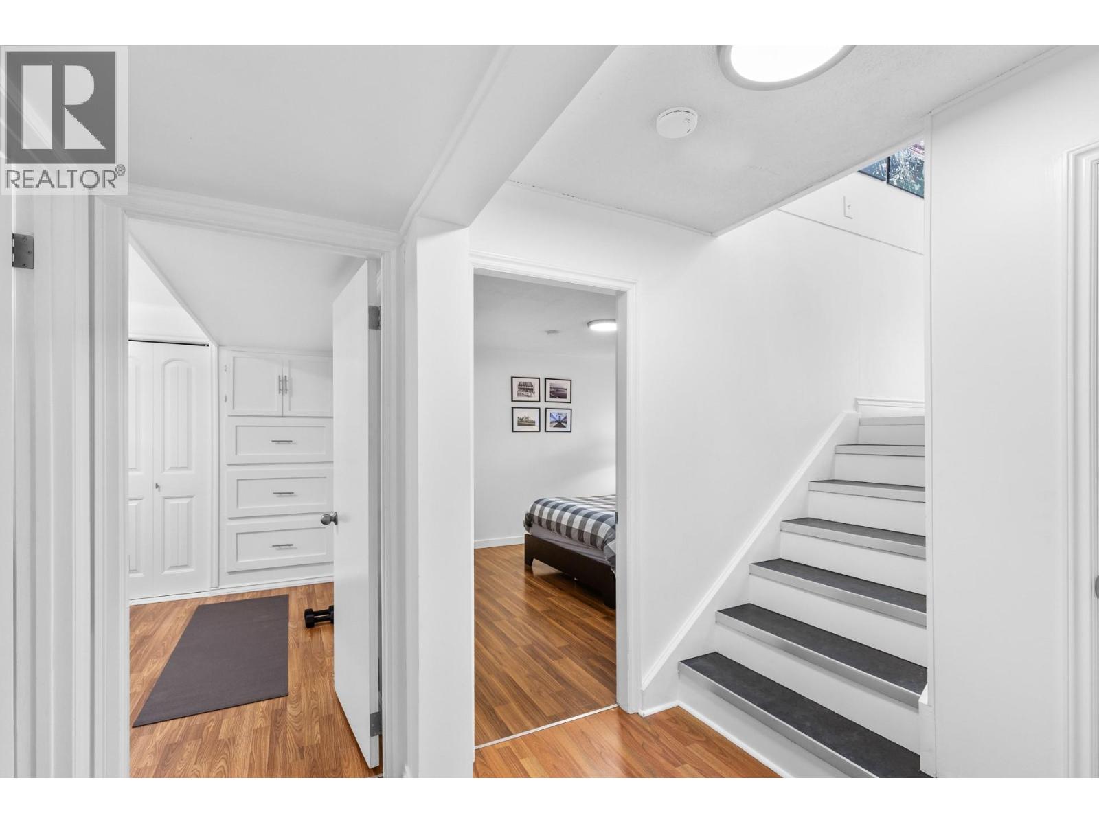 1112 Pinecrest Lane, Kelowna, British Columbia  V1Y 4L5 - Photo 24 - 10374692