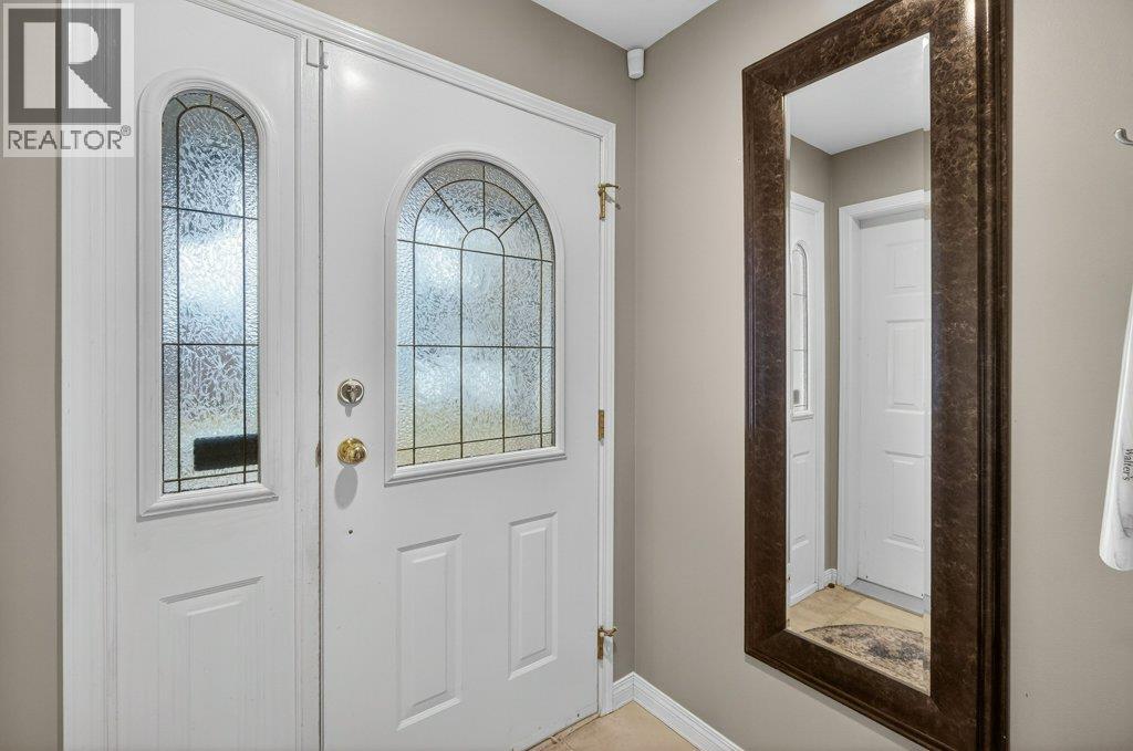 111 Harbourfront Drive Nw Unit# 2, Salmon Arm, British Columbia  V1E 1A3 - Photo 60 - 10374426