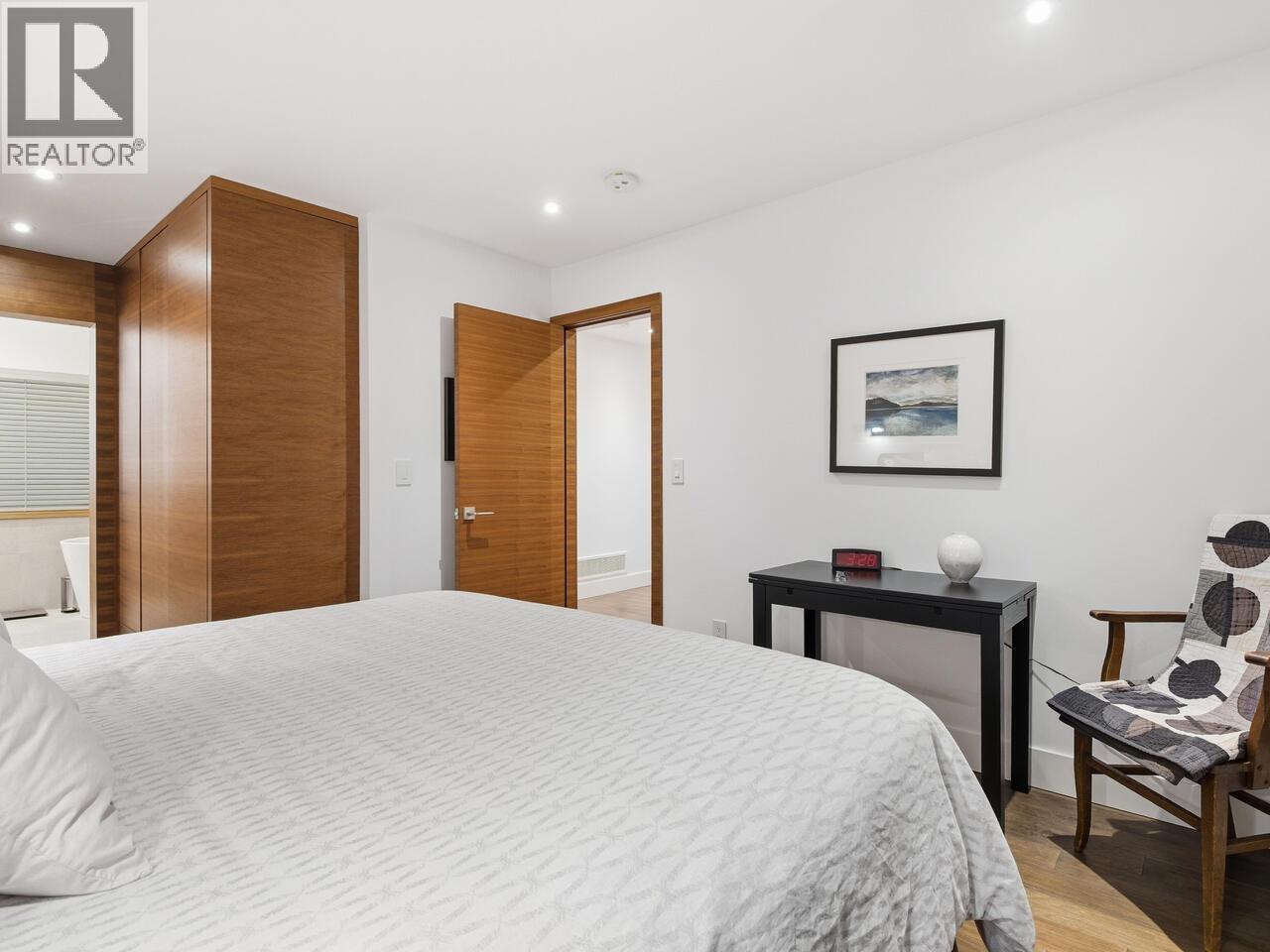 1381 Chine Crescent, Coquitlam, British Columbia  V3J 5X3 - Photo 11 - R3086079