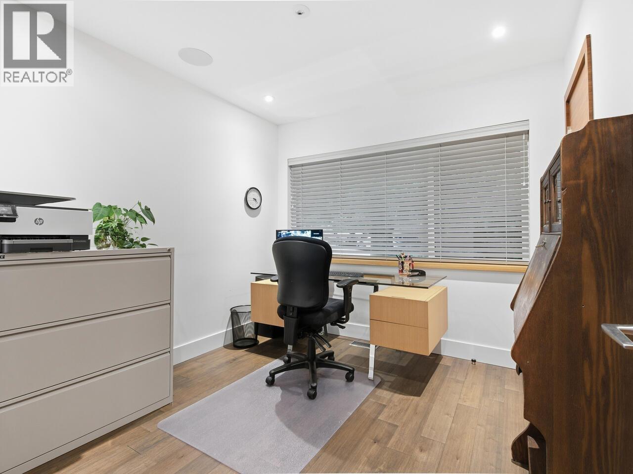 1381 Chine Crescent, Coquitlam, British Columbia  V3J 5X3 - Photo 6 - R3086079