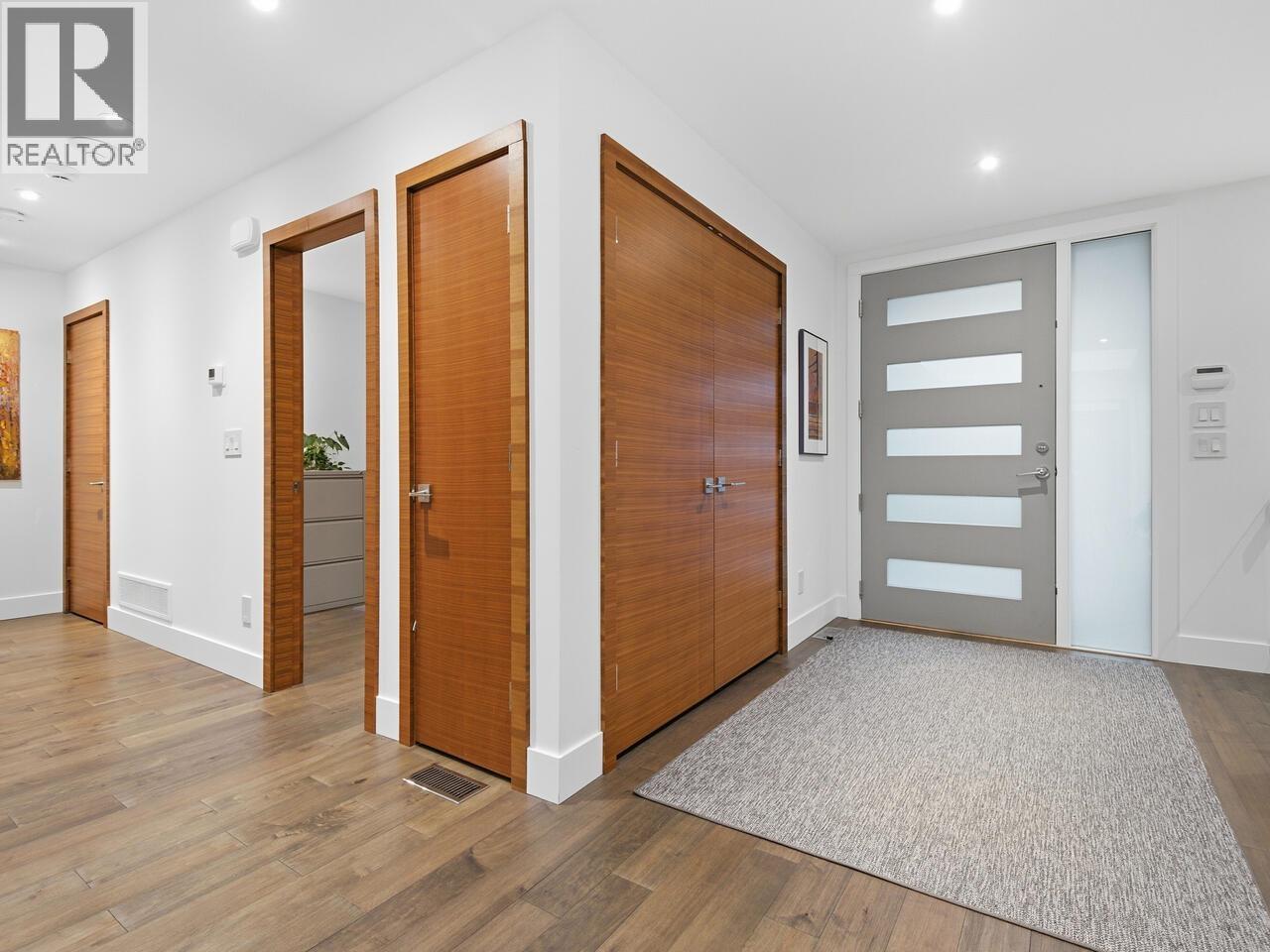 1381 Chine Crescent, Coquitlam, British Columbia  V3J 5X3 - Photo 7 - R3086079