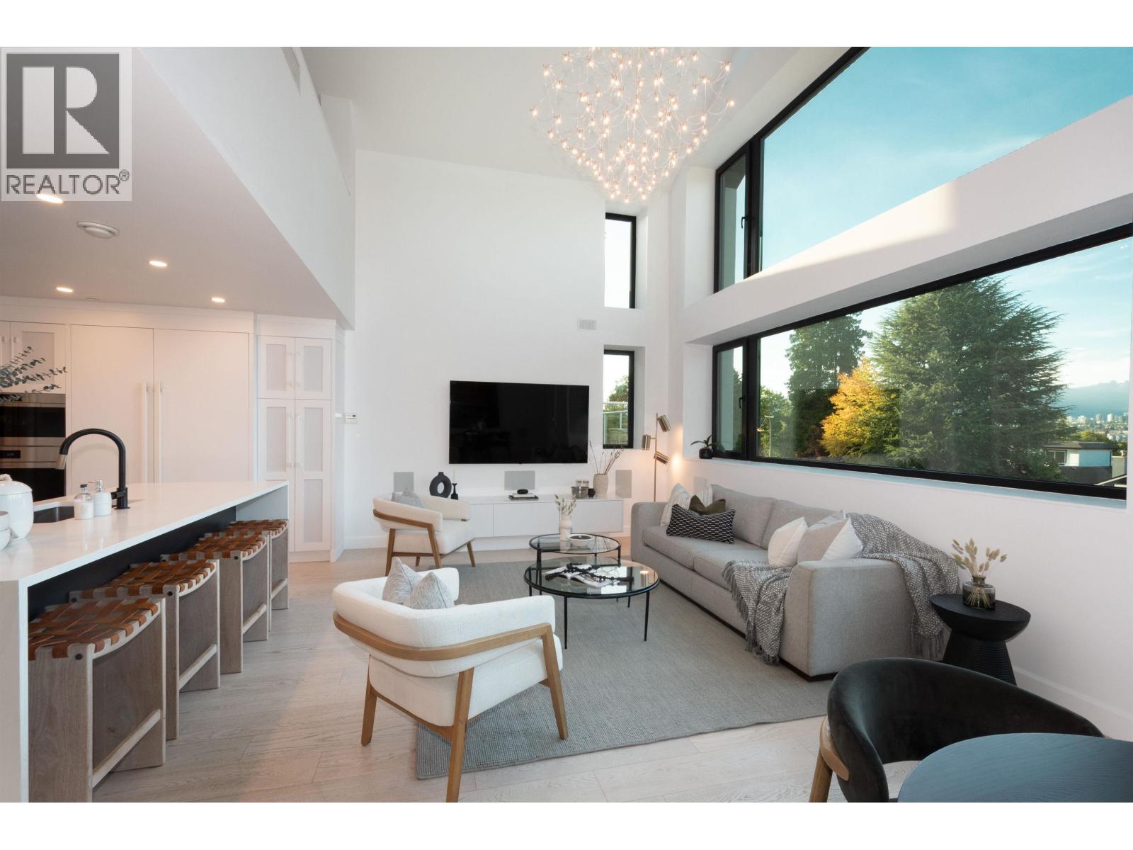 2734 Yale Street, Vancouver, British Columbia  V5K 1C3 - Photo 4 - R3086100