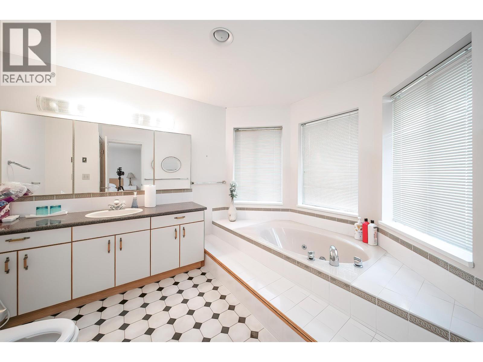 4837 8a Avenue, Delta, British Columbia  V4M 1S8 - Photo 12 - R3086185