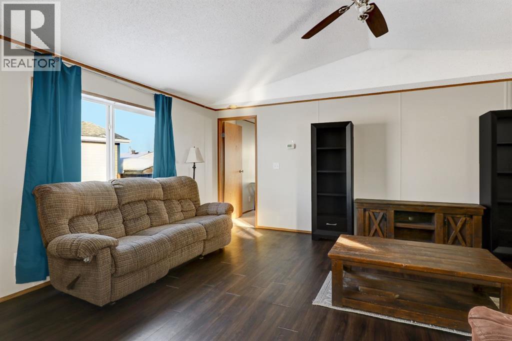 11011, 98 Street, Clairmont, Alberta  T0H 0W4 - Photo 8 - A2282476