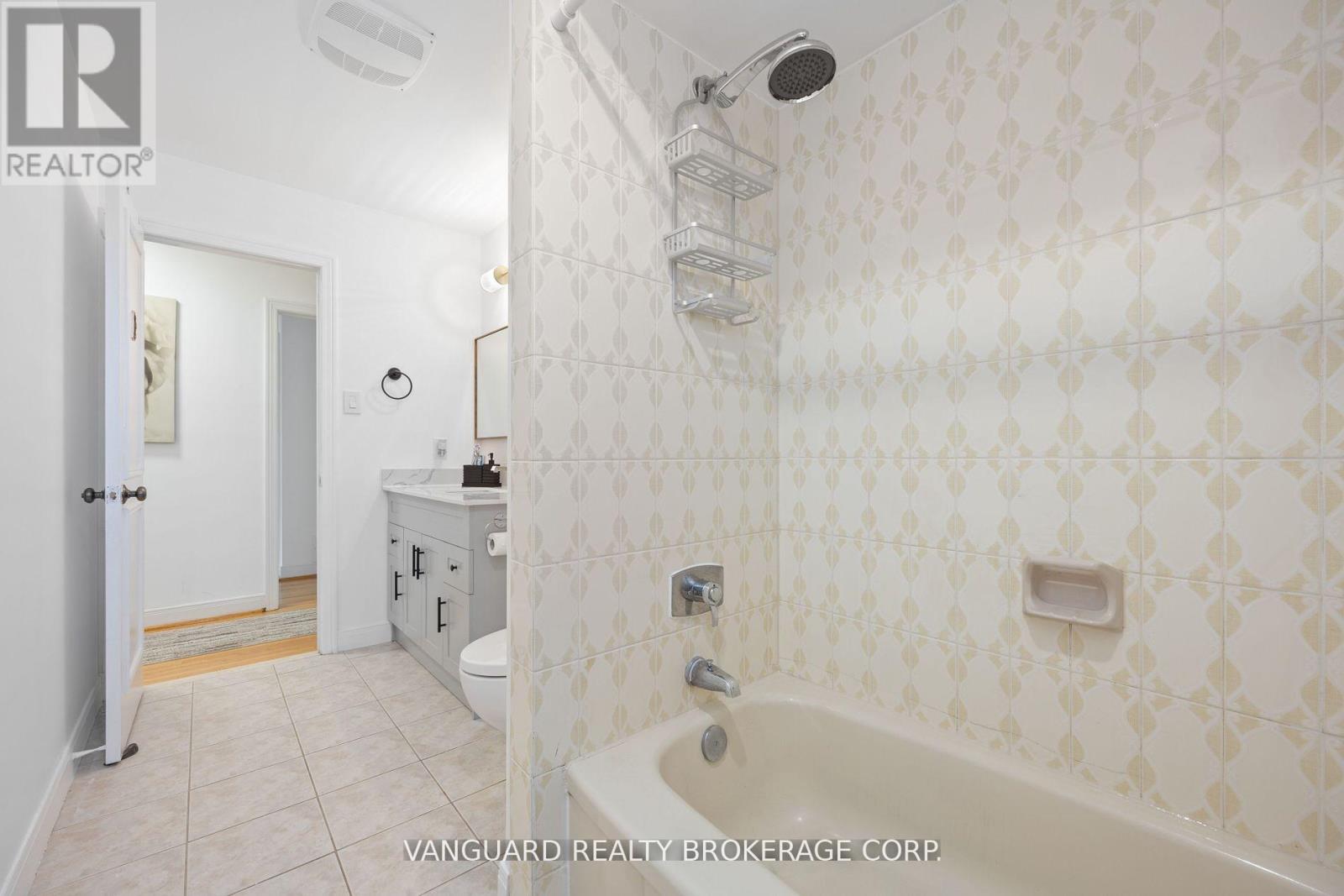 Main - 73 Centre Avenue, Toronto, Ontario  M2M 2L5 - Photo 25 - C12754950