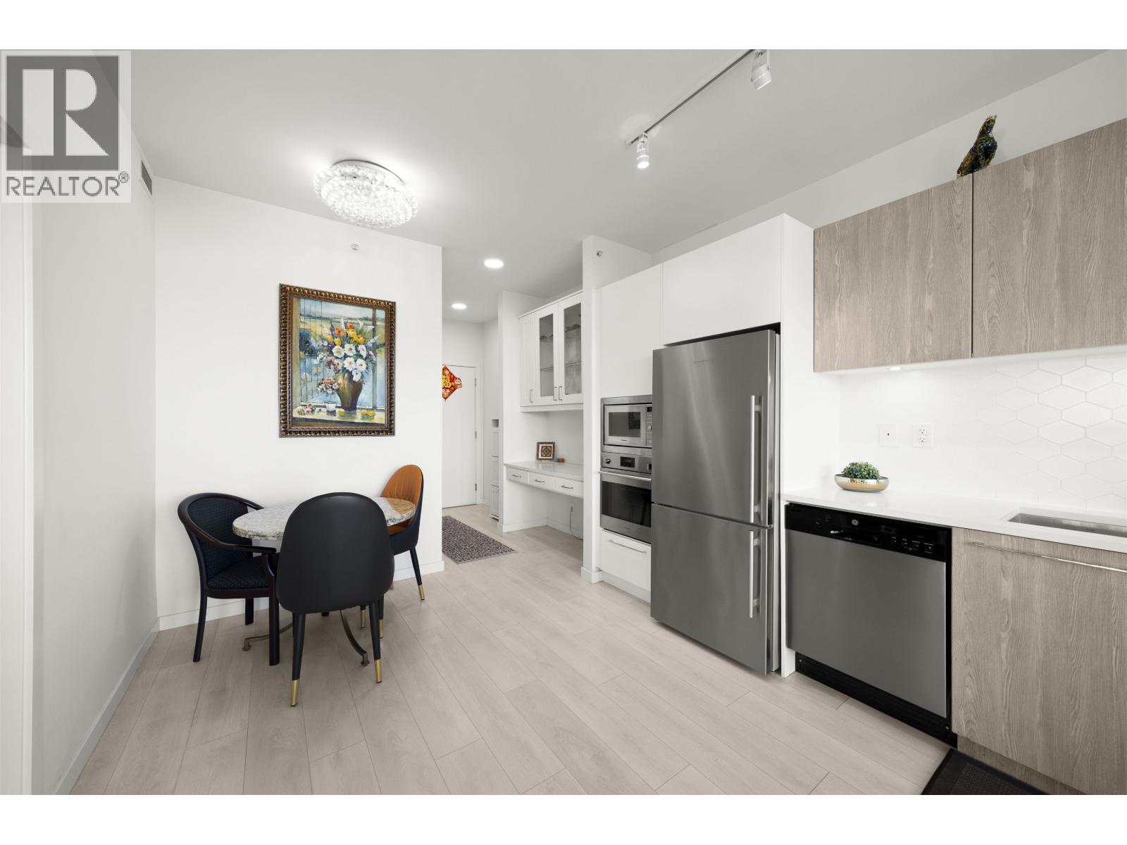 1004 691 North Road, Coquitlam, British Columbia  V3J 0H9 - Photo 11 - R3086148