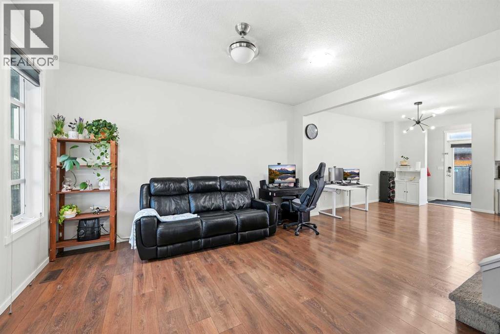 125 Savanna Street Ne, Calgary, Alberta  T3J 0X3 - Photo 8 - A2282712