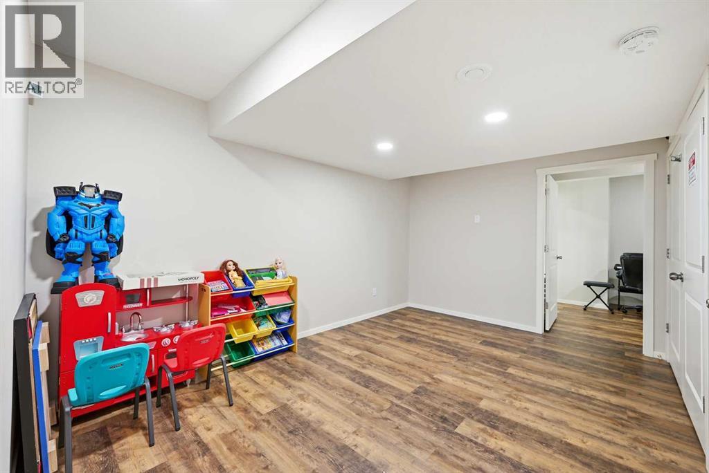 125 Savanna Street Ne, Calgary, Alberta  T3J 0X3 - Photo 36 - A2282712