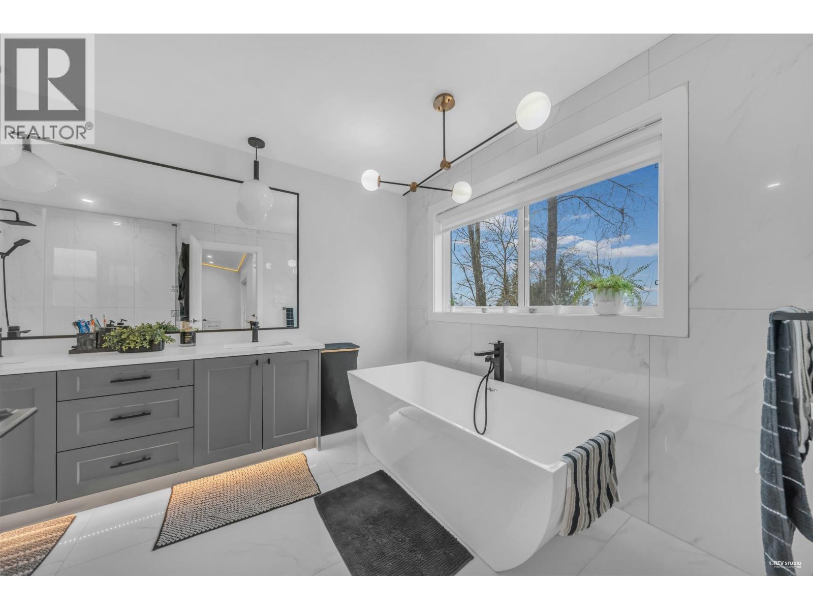 10509 Mcveety Street, Maple Ridge, British Columbia  V2W 0K3 - Photo 15 - R3085203