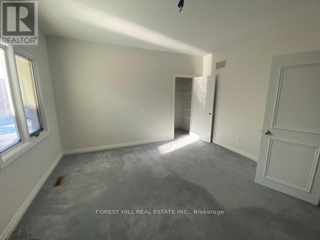 17 Dunloe Road, Richmond Hill, Ontario  L4B 2H6 - Photo 12 - N12754896