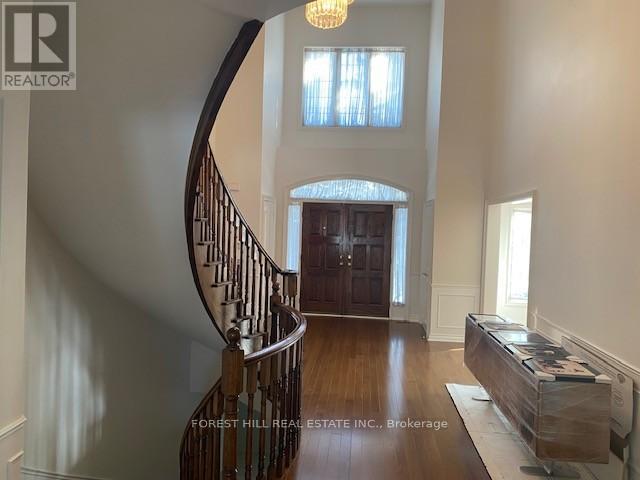 17 Dunloe Road, Richmond Hill, Ontario  L4B 2H6 - Photo 2 - N12754896