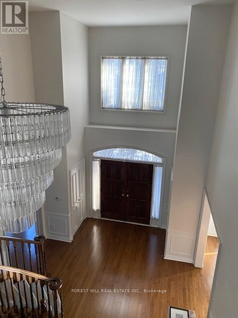 17 Dunloe Road, Richmond Hill, Ontario  L4B 2H6 - Photo 5 - N12754896