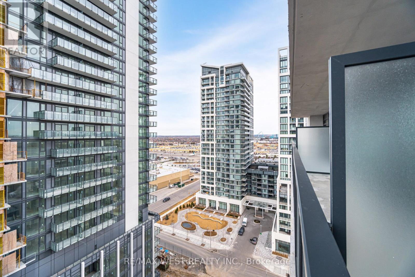 2201 - 8960 Jane Street, Vaughan, Ontario  L4K 2M9 - Photo 5 - N12754946