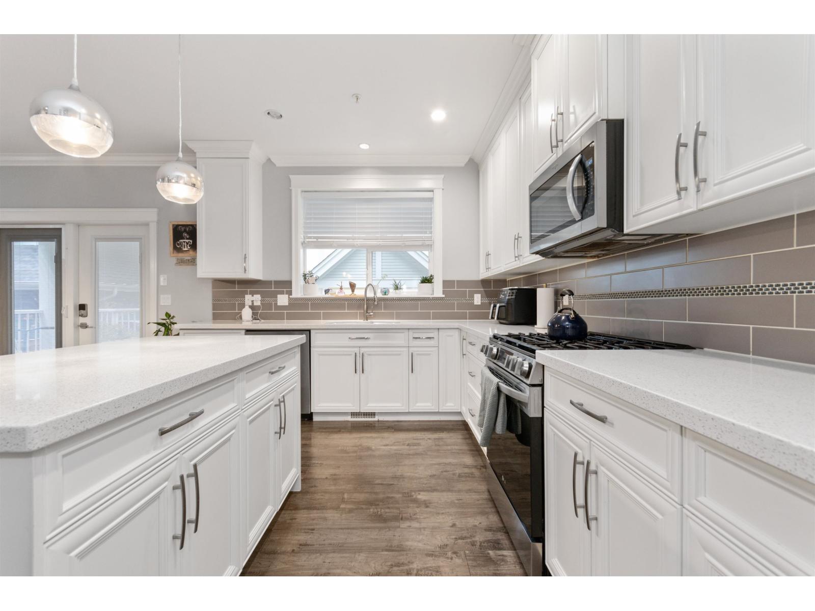 44763 Anglers Boulevard, Garrison Crossing, Chilliwack, British Columbia  V2R 0X7 - Photo 5 - R3086218