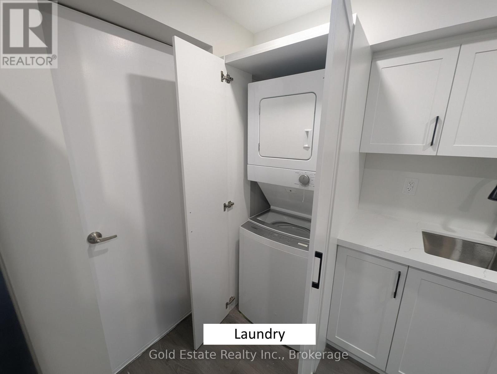 Lower - 37 Westfield Trail S, Oakville, Ontario  L6H 6C5 - Photo 8 - W12754948