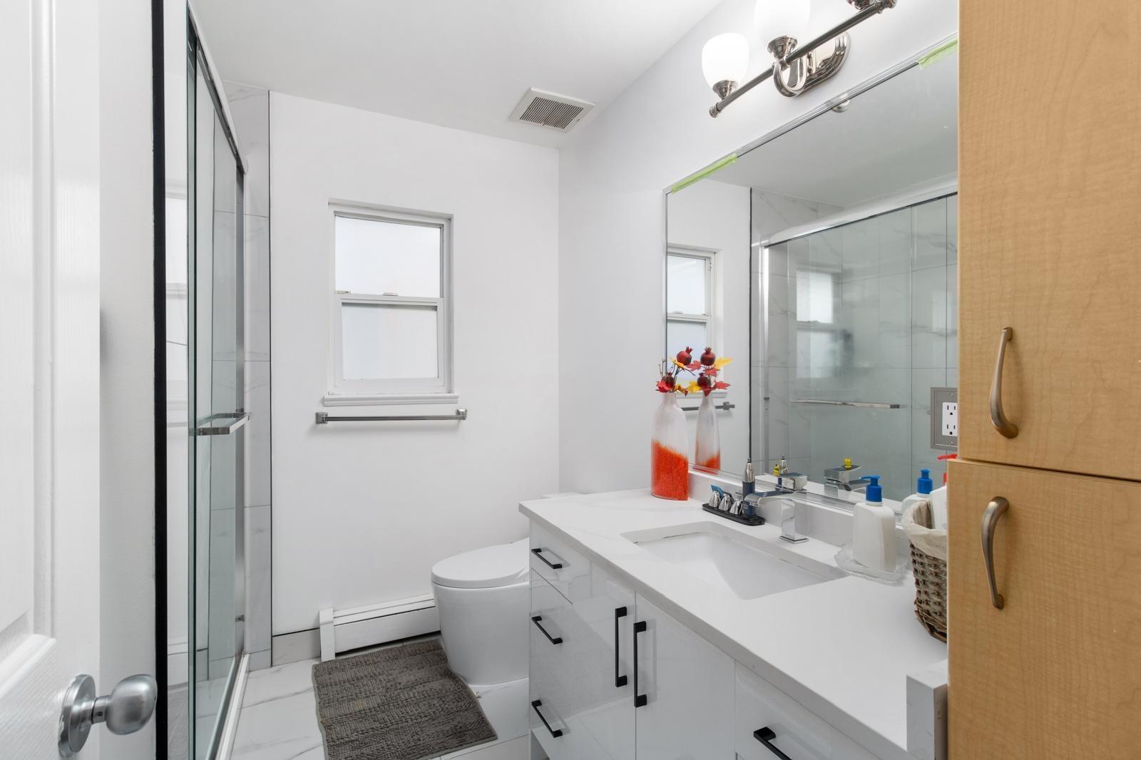 12625 Hampton Court, Surrey, British Columbia  V3W 1N2 - Photo 17 - R3085196