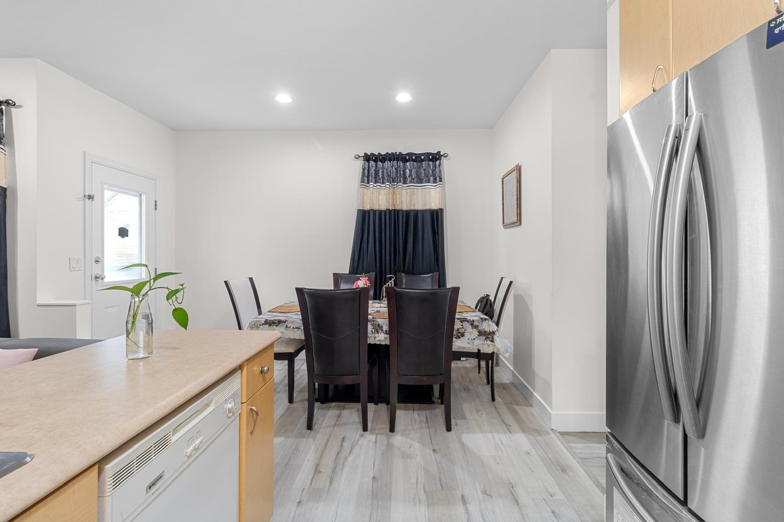 12625 Hampton Court, Surrey, British Columbia  V3W 1N2 - Photo 7 - R3085196