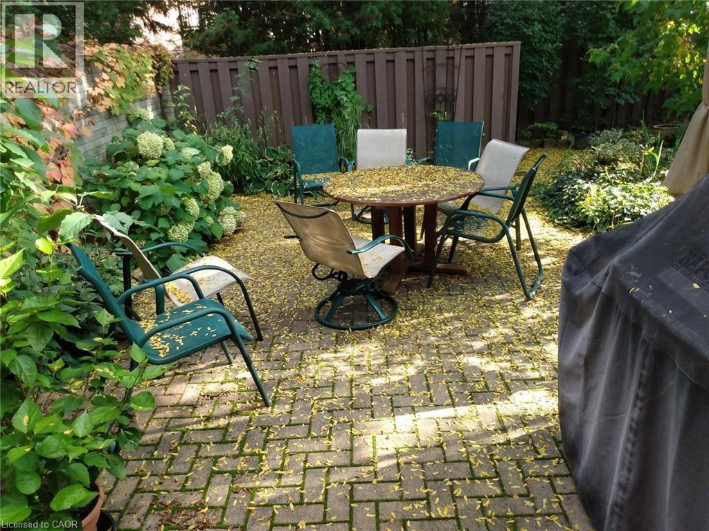 259 Old Post Road, Waterloo, Ontario  N2L 5B8 - Photo 48 - 40800299