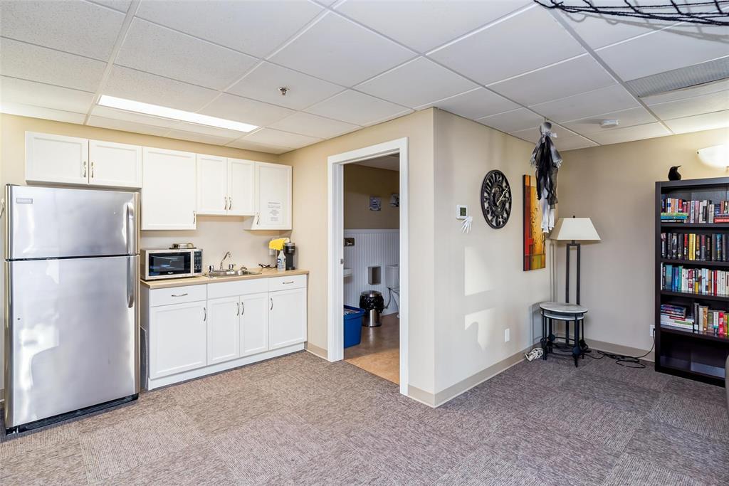 405 110 Creek Bend Road, Winnipeg, Manitoba  R2N 0H3 - Photo 32 - 202602026