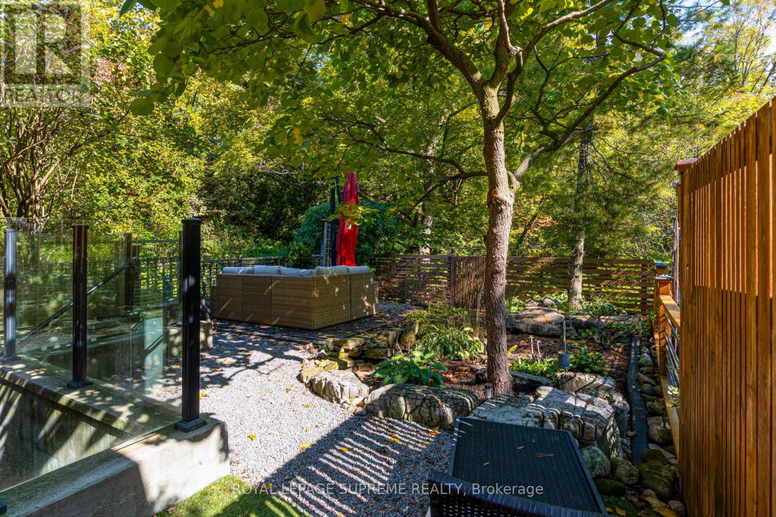 11 West Lynn Avenue, Toronto, Ontario  M4C 3V7 - Photo 33 - E12754000