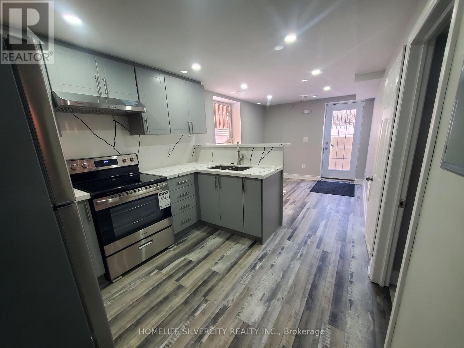 Bsmt - 44 Wildberry Crescent, Brampton, Ontario  L6R 1K1 - Photo 7 - W12754540