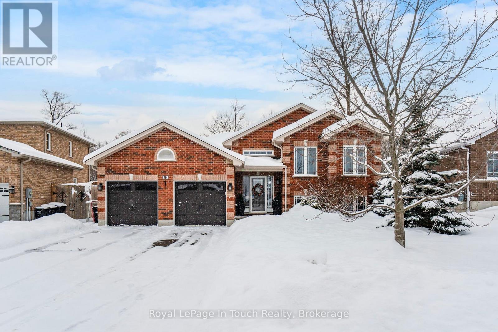 13 Hunter Avenue, Tay (Victoria Harbour), Ontario  L0K 2A0 - Photo 1 - S12755200