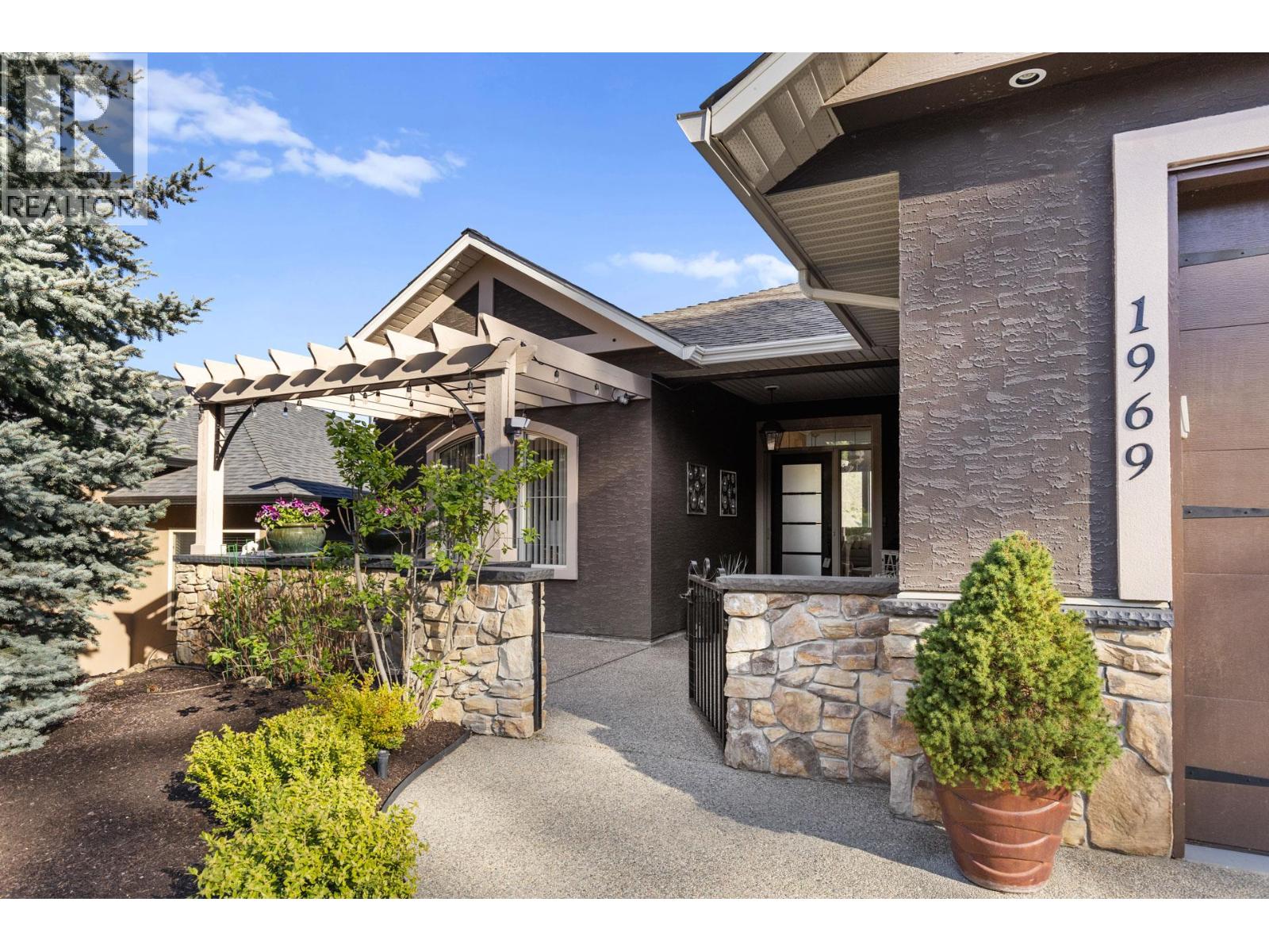 1969 Cornerstone Drive, West Kelowna, British Columbia  V4T 2Y3 - Photo 39 - 10374617