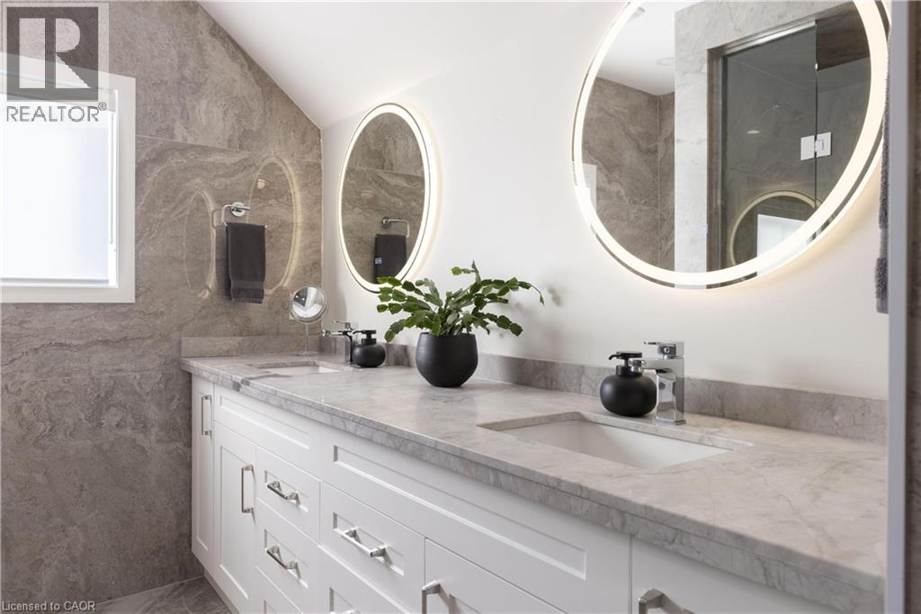 8-10 Ontario Street, Grimsby, Ontario  L3M 3G9 - Photo 18 - 40802695