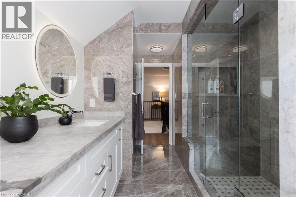 8-10 Ontario Street, Grimsby, Ontario  L3M 3G9 - Photo 19 - 40802695