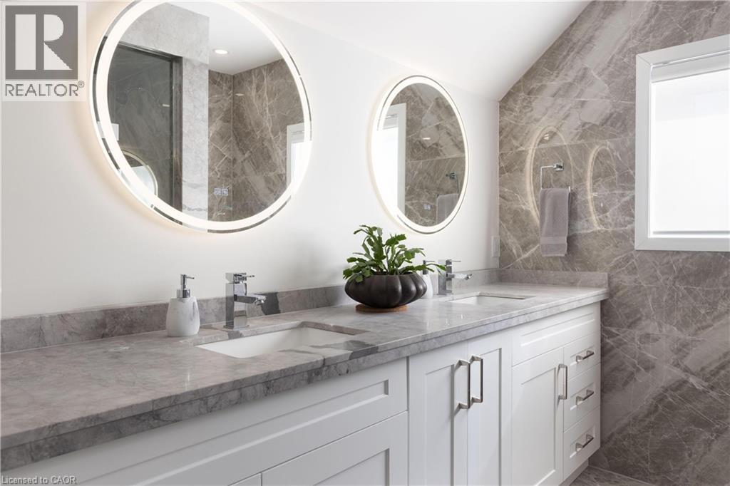 8-10 Ontario Street, Grimsby, Ontario  L3M 3G9 - Photo 30 - 40802695