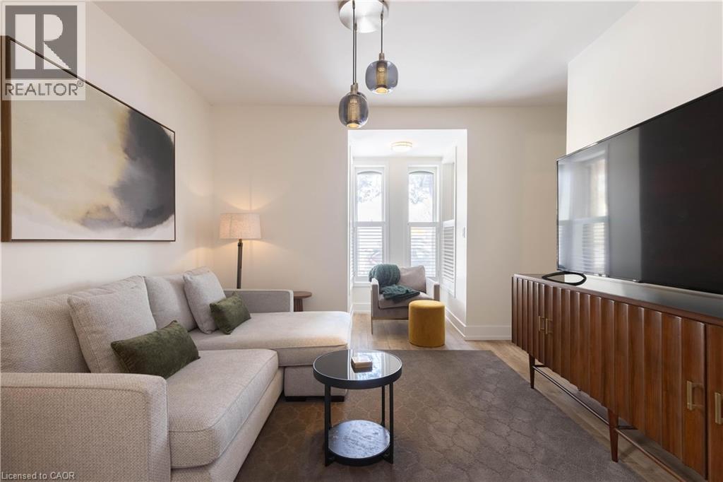 8-10 Ontario Street, Grimsby, Ontario  L3M 3G9 - Photo 9 - 40802695