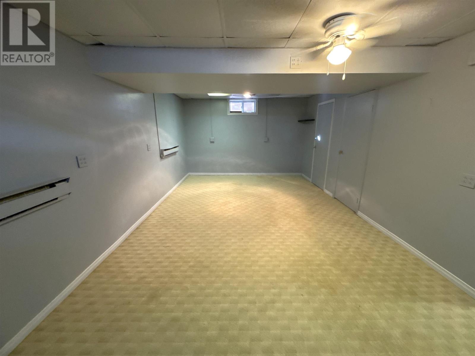 9 Axmith Ave, Elliot Lake, Ontario  P5A 1B5 - Photo 20 - SM260123