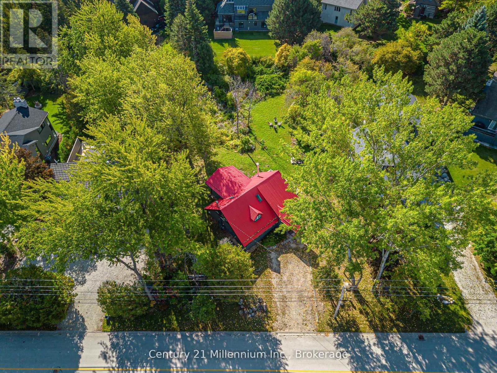 178 Sleepy Hollow Road, Blue Mountains, Ontario  L9Y 0S8 - Photo 2 - X12755222