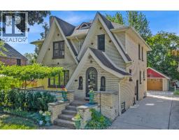 2239 VICTORIA AVENUE, Windsor, Ontario