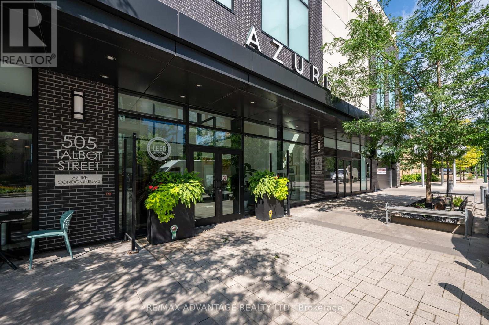 2002 - 505 TALBOT STREET, London East, Ontario