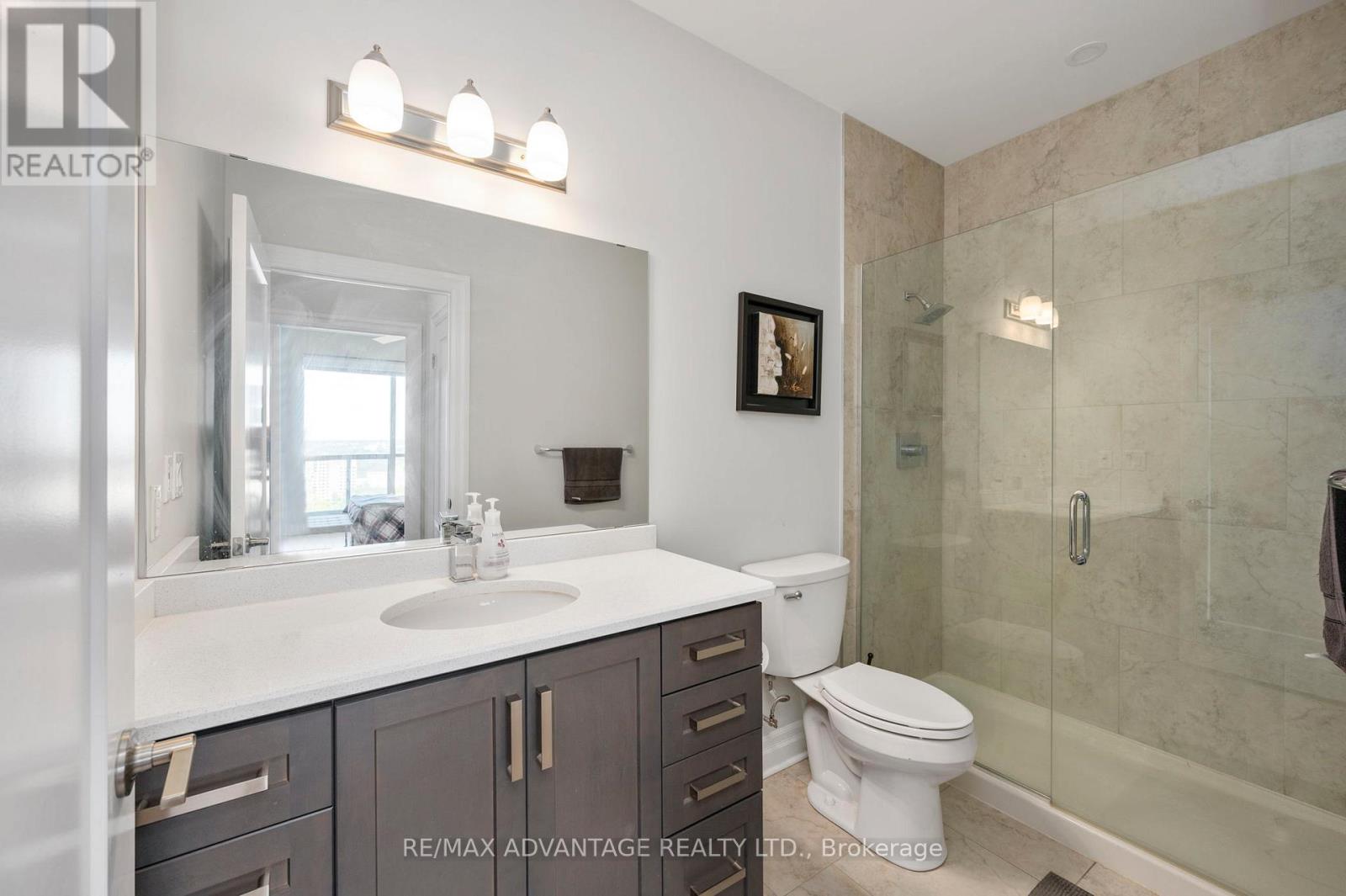 2002 - 505 Talbot Street, London East, Ontario  N6A 2S6 - Photo 5 - X12755176