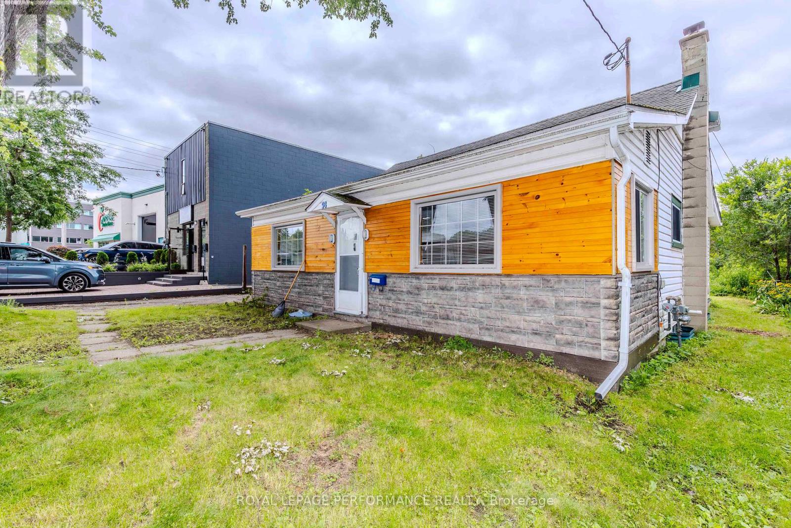 98 Boyce Avenue, Ottawa, Ontario  K2B 6J2 - Photo 2 - X12755004