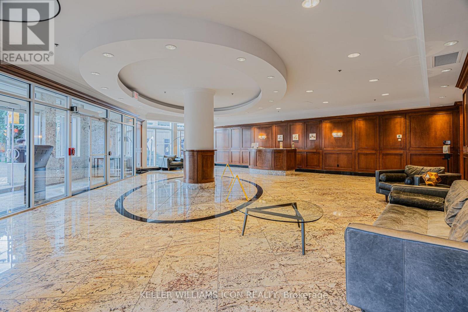 1301 - 195 Besserer Street, Ottawa, Ontario  K1N 0B6 - Photo 3 - X12755064