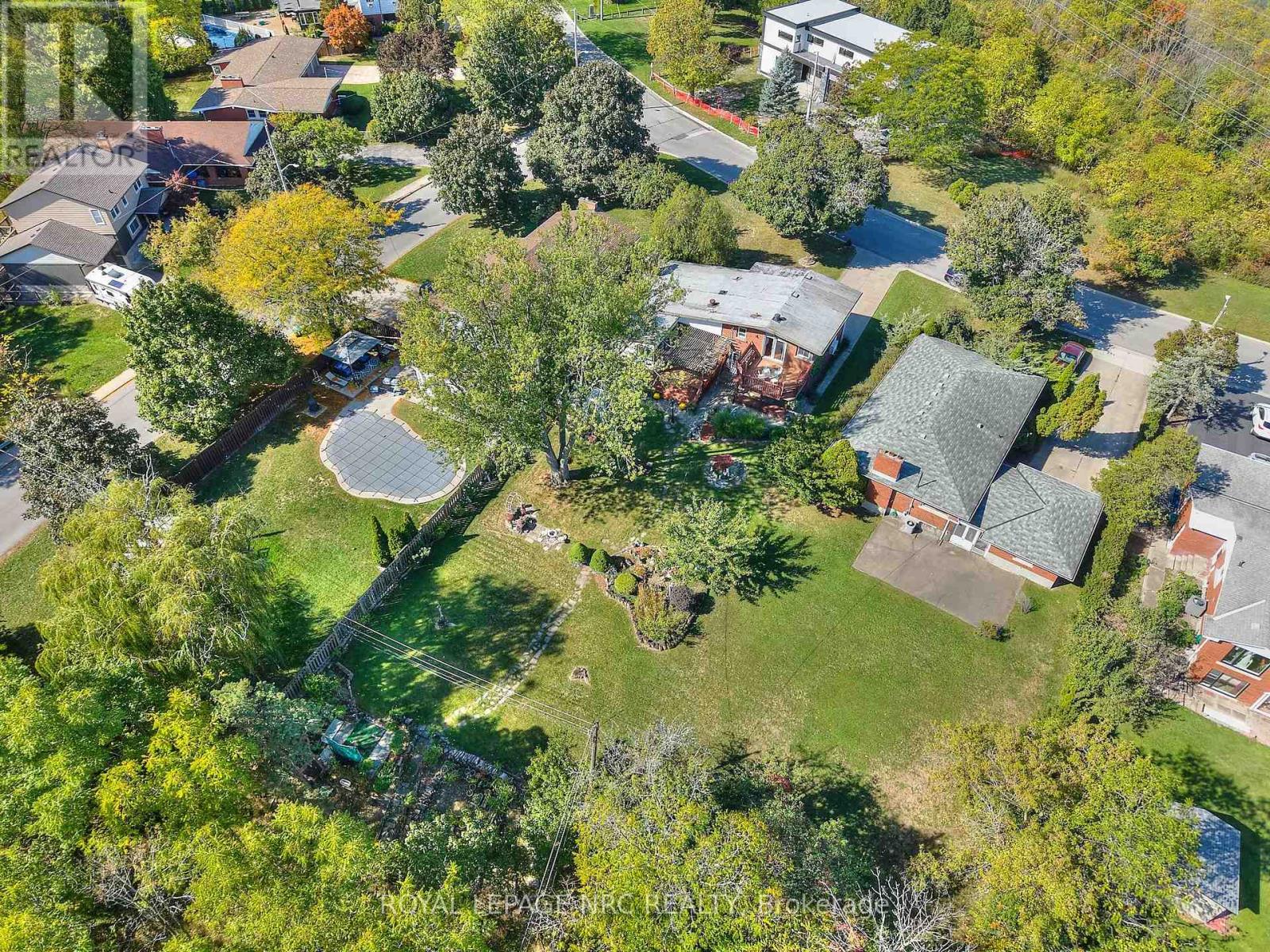 81 Riverview Boulevard, St. Catharines, Ontario  L2T 3L9 - Photo 46 - X12754984