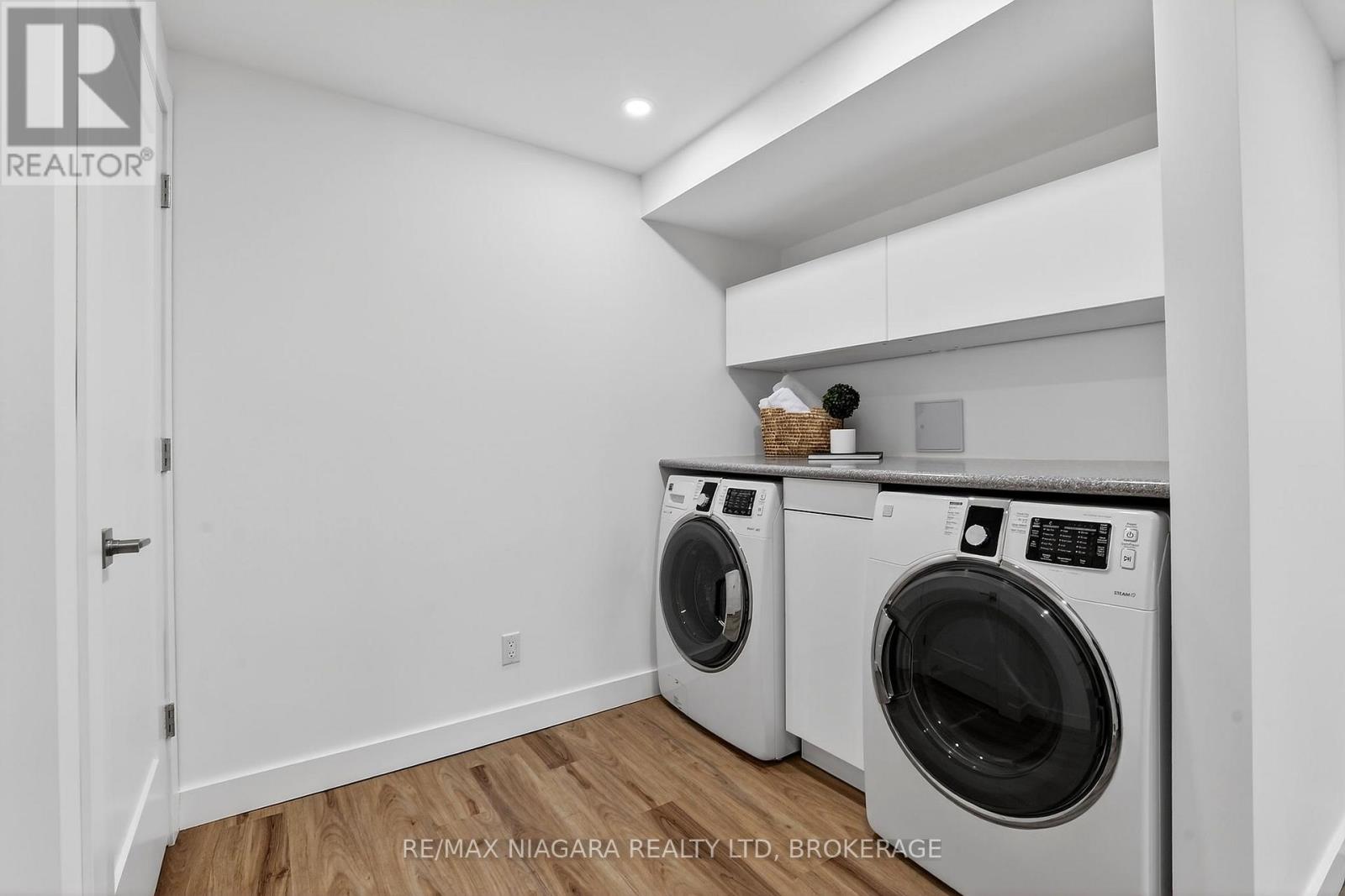 5799 Osprey Avenue, Niagara Falls (Forestview), Ontario  L2H 0G2 - Photo 31 - X12755170