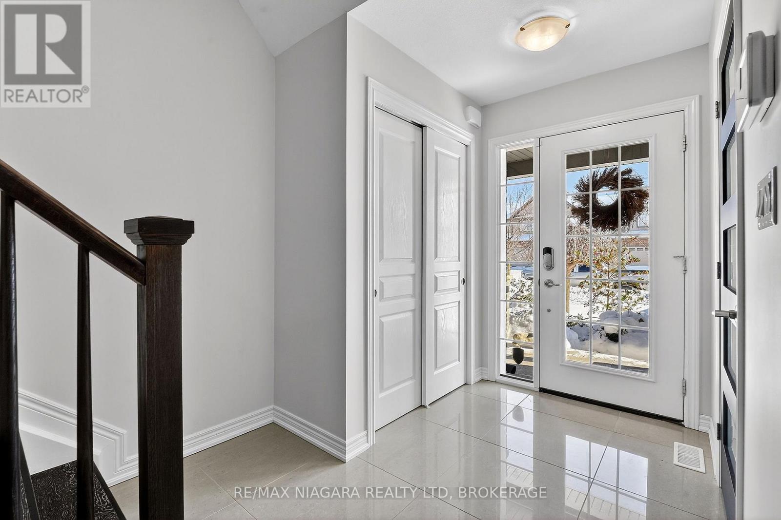 5799 Osprey Avenue, Niagara Falls (Forestview), Ontario  L2H 0G2 - Photo 5 - X12755170