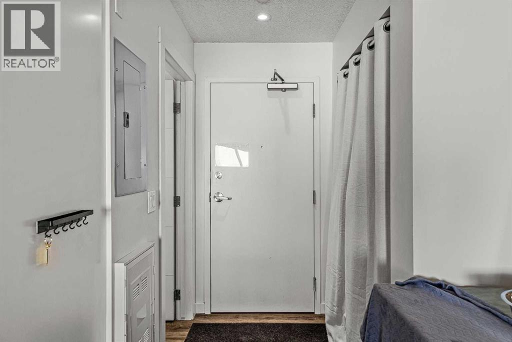 212b, 1 Industrial Place, Canmore, Alberta  T1W 1Y1 - Photo 15 - A2280971