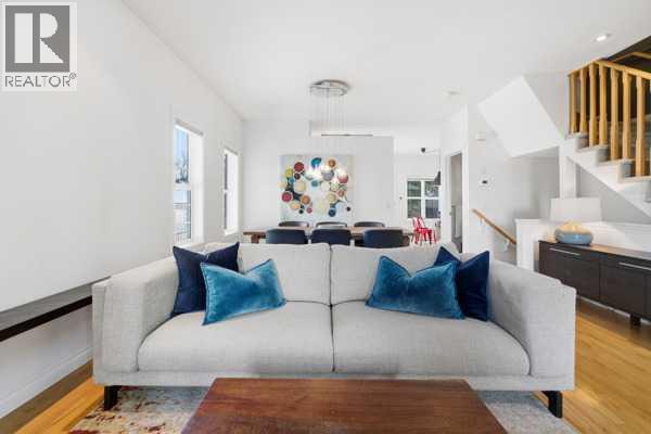 2405 Sorrel Mews Sw, Calgary, Alberta  T2T 6G5 - Photo 3 - A2276325