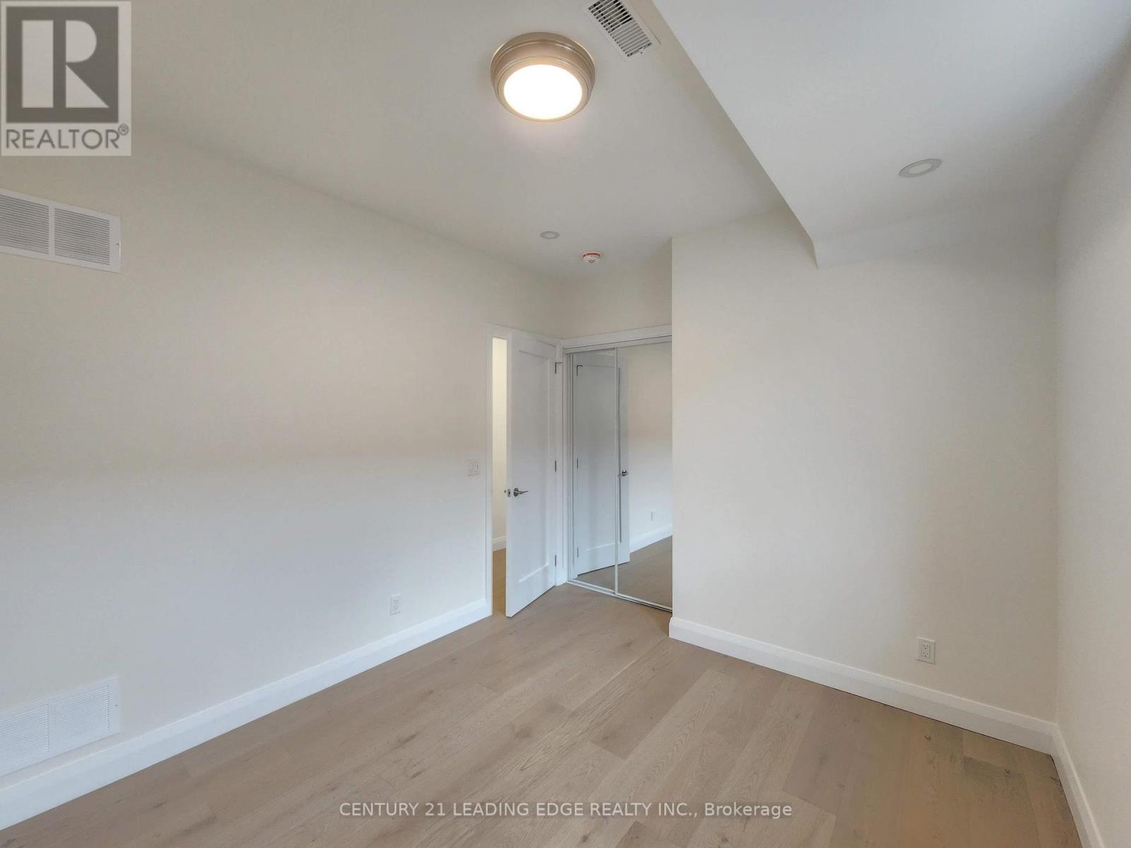 2nd Fl - 346 Lauder Avenue, Toronto, Ontario  M6E 3H8 - Photo 13 - C12755188