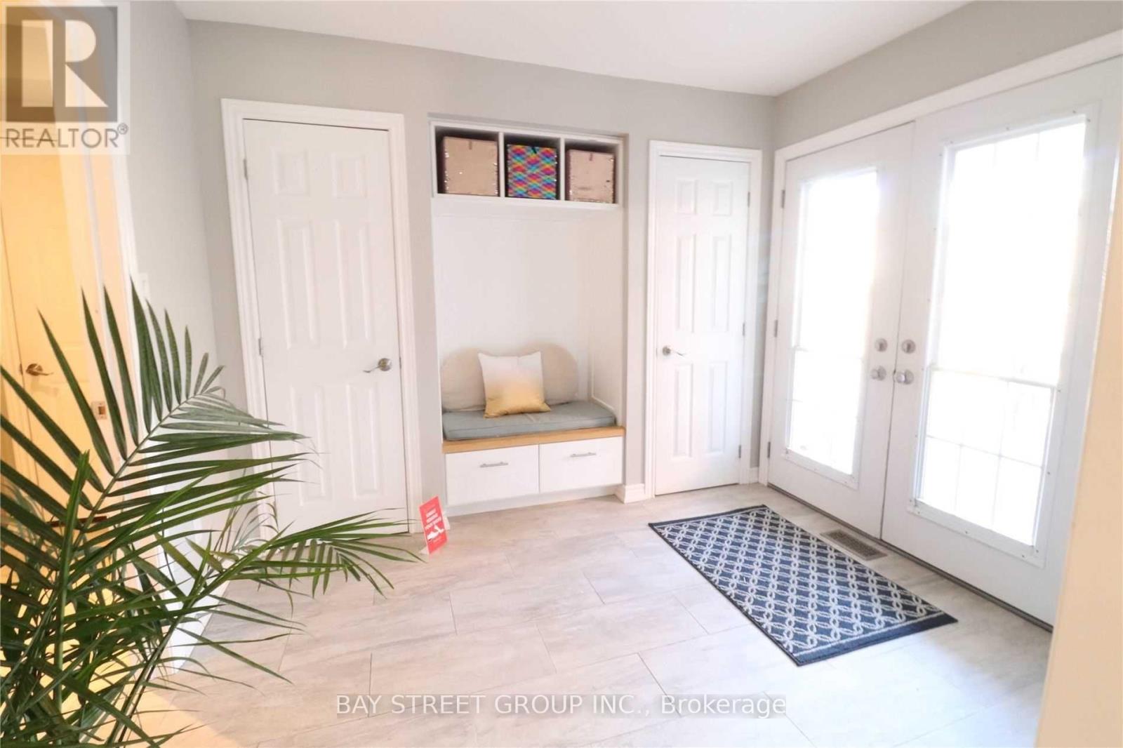 14 Mccartney Avenue, Whitby, Ontario  L1R 2Y3 - Photo 2 - E12755104