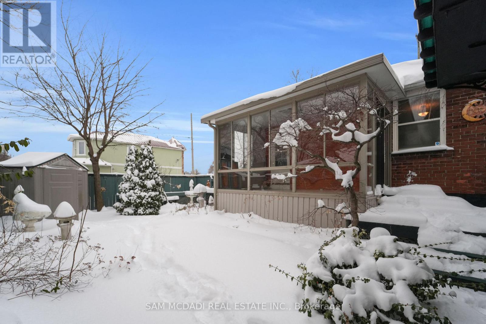 319 Cosburn Avenue, Toronto, Ontario  M4J 2N1 - Photo 10 - E12755204