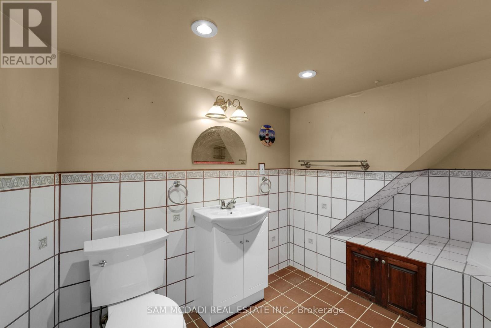 319 Cosburn Avenue, Toronto, Ontario  M4J 2N1 - Photo 33 - E12755204