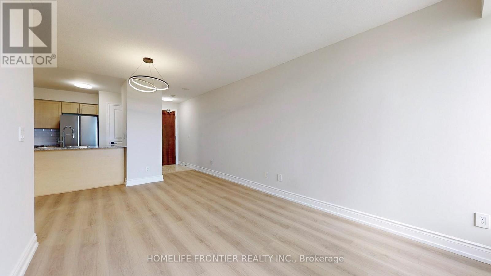 1007 - 7 North Park Road, Vaughan, Ontario L4J 0C9 - Photo 3 - N12755036