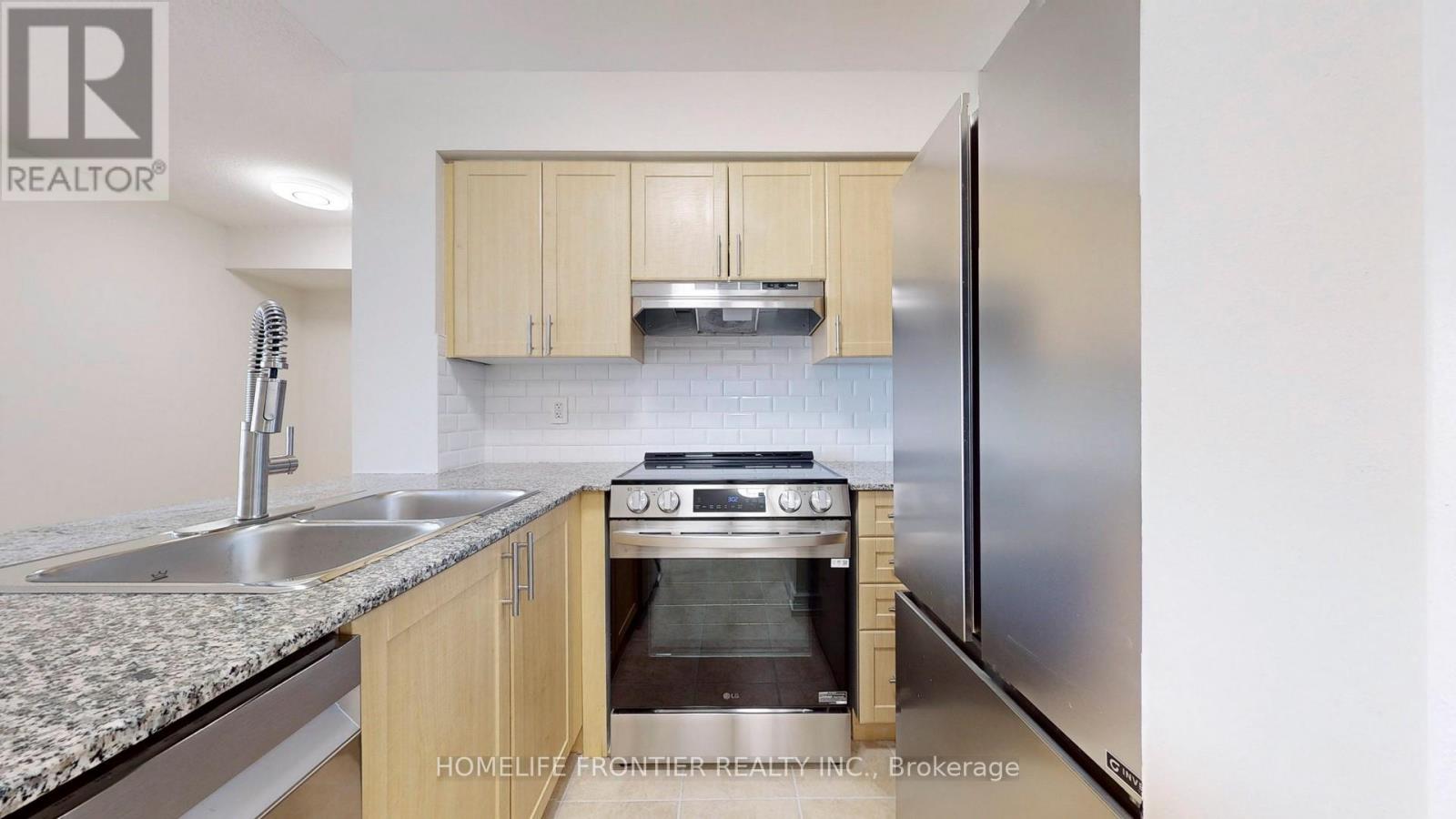 1007 - 7 North Park Road, Vaughan, Ontario L4J 0C9 - Photo 8 - N12755036